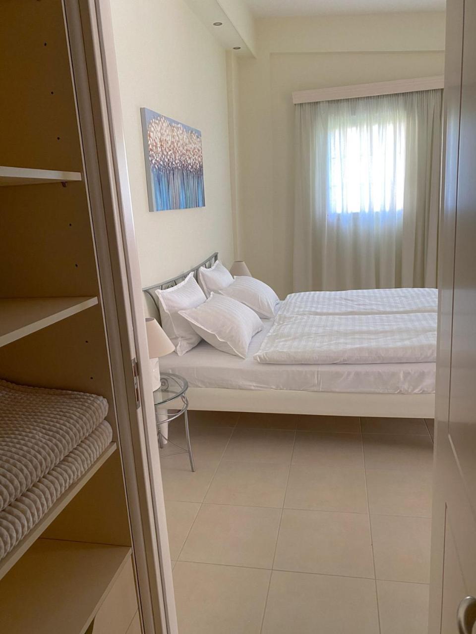 Nostrana Village Apartments Коскину Номер фото