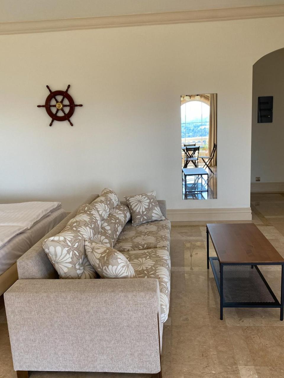 Nostrana Village Apartments Коскину Номер фото